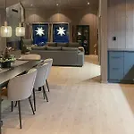 Casa vacanze 5 Bedroom Stunning In Loten