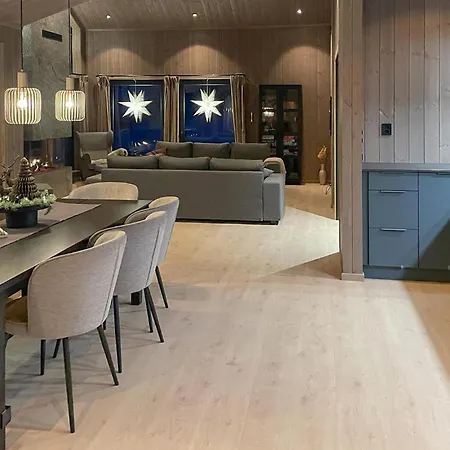 Holiday home Lovely In With Kitchen Loten