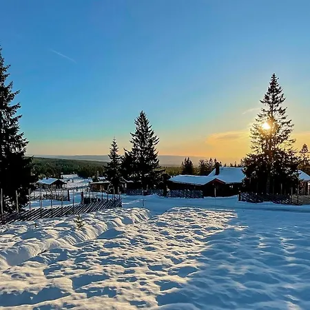 5 Bedroom Stunning In Prázdninový dům Loten