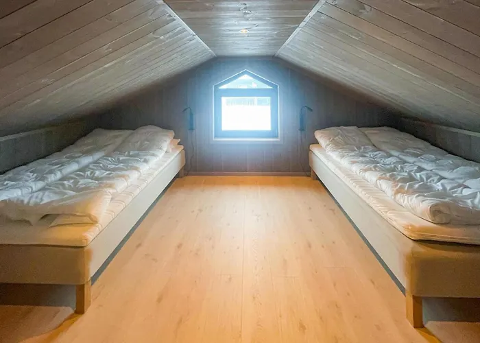 5 Bedroom Stunning In * Loten